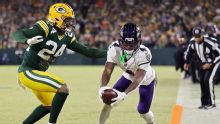 Derrick Henry's virtuoso performance helps Ravens stay alive with 41-24 win over Packers