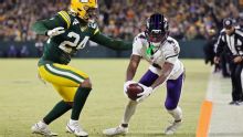 Derrick Henry's virtuoso performance helps Ravens stay alive with 41-24 win over Packers