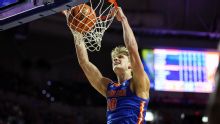Highlight: No. 19 Florida dominates the glass in blowout win vs. Oklahoma