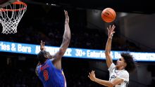 Highlight: No. 19 Florida wins physical battle to upset No. 10 Vanderbilt