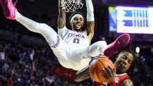 Highlight: No. 19 Florida's frontcourt dismantles No. 23 Alabama