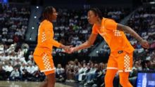 Highlight: No. 15 Tennessee falls short to No. 1 UConn on the road