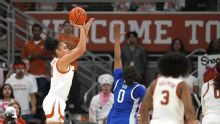 Highlight: No. 4 Texas separates late in matchup with No. 18 Kentucky