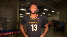 Tyler Tanner scores 25 points to help No. 19 Vanderbilt outlast Auburn 84-76
