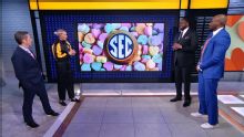 SEC Now gives out candy hearts to SEC's top hoopers