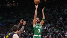Brown scores 32, Tatum adds double-double as Celtics top Warriors 120-99