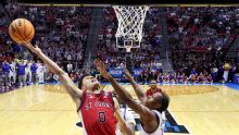 St. John's elimina a Kansas con canasta al último segundo