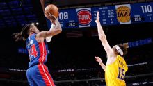 Daniss Jenkins puts up career-high 30 points as Pistons end Lakers' 9-game win streak, 113-110