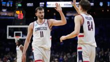 Alex Karaban lidera a UConn al Sweet 16 con 27 puntos ante UCLA