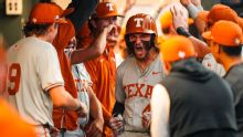 Highlight: Robbins, Volantis shine in No. 4 Texas' win over Vanderbilt