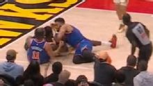 Que disputa! Towns e Gueye se jogam na bola e causam alvoroço no ginásio; VEJA