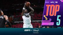 Enterrada de Julius Randle domina top 5 da NBA desta segunda-feira; VEJA