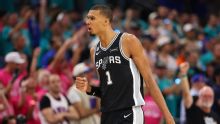 Jalen Brunson scores 30 points and New York Knicks beat San Antonio Spurs 105-95 in Game 1 of the NBA Finals