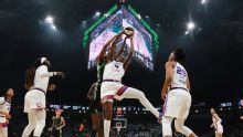 Phoenix vuelve al triunfo con gran actuación de sus figuras