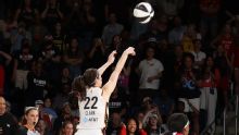 Triplazo de Caitlin Clark para ganar el partido