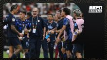 La despedida de Bielsa con el plantel de Uruguay