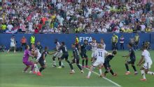 El VAR salvó a Paraguay y el partido sigue igualado