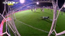 DEFESAÇA! Moraes finaliza rasteiro, e Luan Poli evita gol do Operário-PR contra o Athletic; VEJA