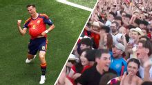Spanish fans celebrate Ruiz's goal for Spain vs. Belgium