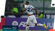 Sebastián Villa emprendió su viaje a Buenos Aires para firmar su contrato con Boca