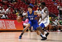 Magic sorprende y derrota 99-92 a 76ers