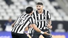 Golaço do Botafogo! Lucas Emmanuel abre o placar de cavadinha, contra o Santos; VEJA