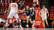 Grizzlies siguen encendidos con Karim López haciendo su estreno