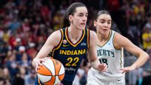 ¡Caitlin Clark marca el ritmo con 17 puntos y 7 asistencias!