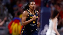 Kelsey Mitchell goes off for 33 points in Fever's win over Liberty