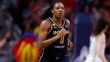 Kelsey Mitchell goes off for 33 points in Fever's win over Liberty