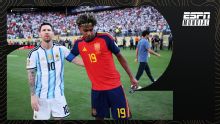 El paso de la antorcha: Messi se abrazó con Lamine Yamal