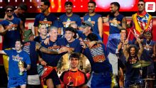 Rodri y Cucurella, los protagonistas de la celebración española en Cibeles