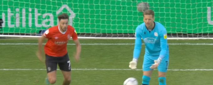 Major goalkeeper blunder helps Luton secure playoff spot