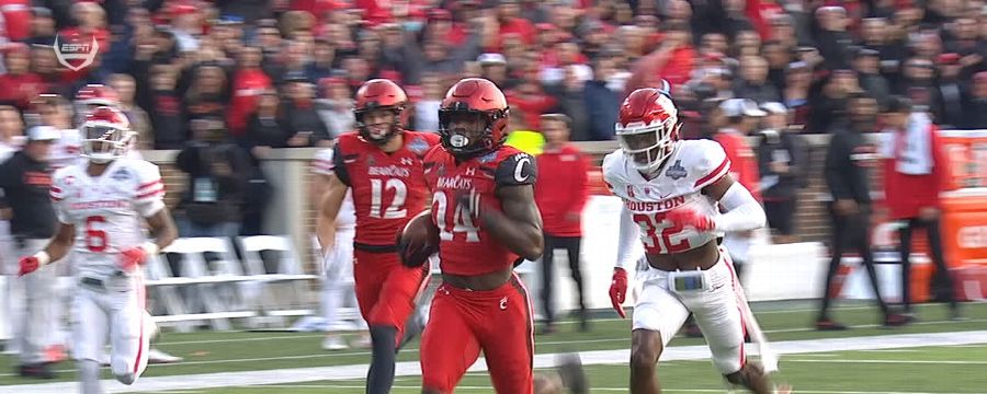 Jerome Ford hits the jets for a 79-yard TD