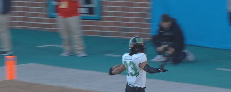 Devin Miller walks into the end zone untouched to extend Marshall's lead