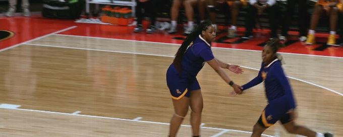 Amauri Williams scores for Prairie View A&M in OT