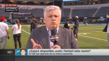 ¿Justin Herbert disponible para MNF contra Eagles?