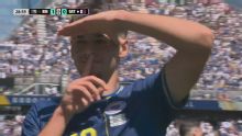 ¡Remate espectacular y golazo de Alajbegovic para el 1-0 de Bosnia!