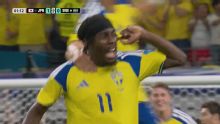 ¡Elanga dejó sin reacción a Suzuki y Suecia se lo empató a Japón!
