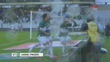 Gol do Juventude! Gabriel Pinheiro sobe mais alto do que a defesa do Ceará para ampliar o marcador