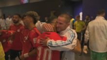 Salah y el saludo con los jugadores argentinos