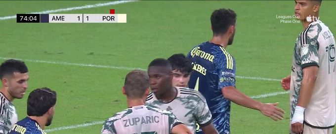 América beats Portland in PKs
