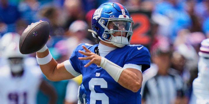 Jaxson Dart finds Lil'Jordan Humphrey for Giants TD