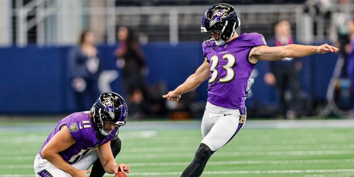 Tyler Loop hits his 5th FG of the night