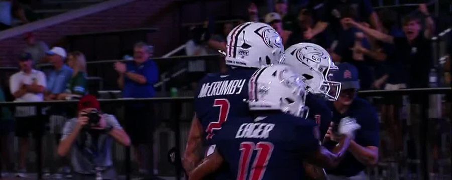 Bishop Davenport connects for 26-yard TD pass