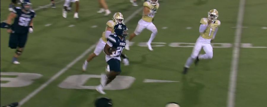 Daelen Alexander breaks off 27-yard rush