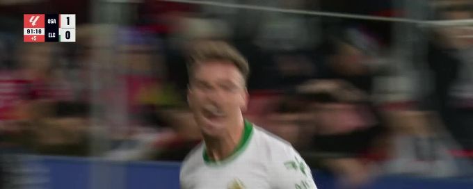 Adrià Pedrosa scores goal for Elche
