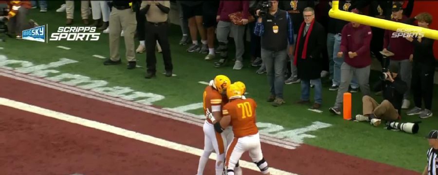 Eli Gillman rushes in for 13-yard rushing touchdown