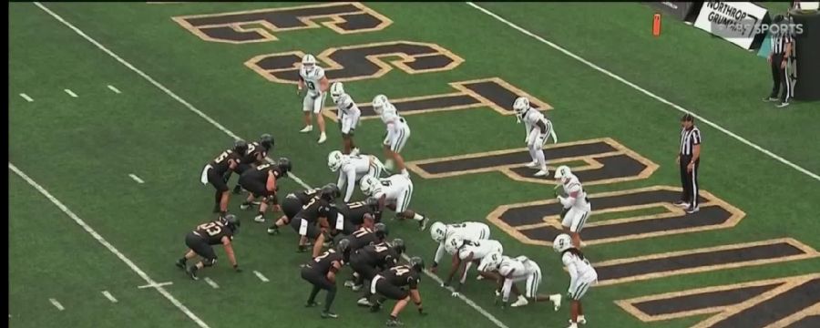 Cale Hellums strikes first for Army with a 1-yard touchdown