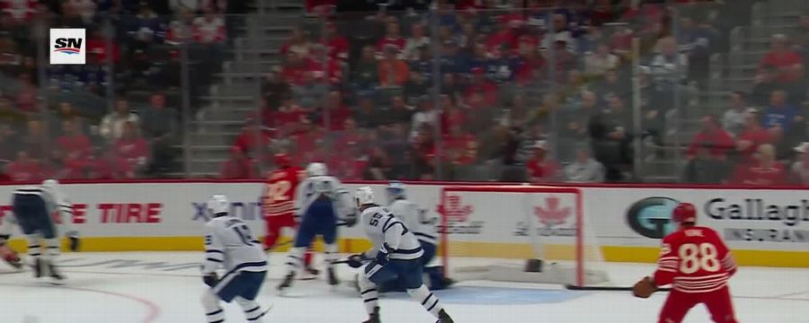 Patrick Kane scores goal for Red Wings